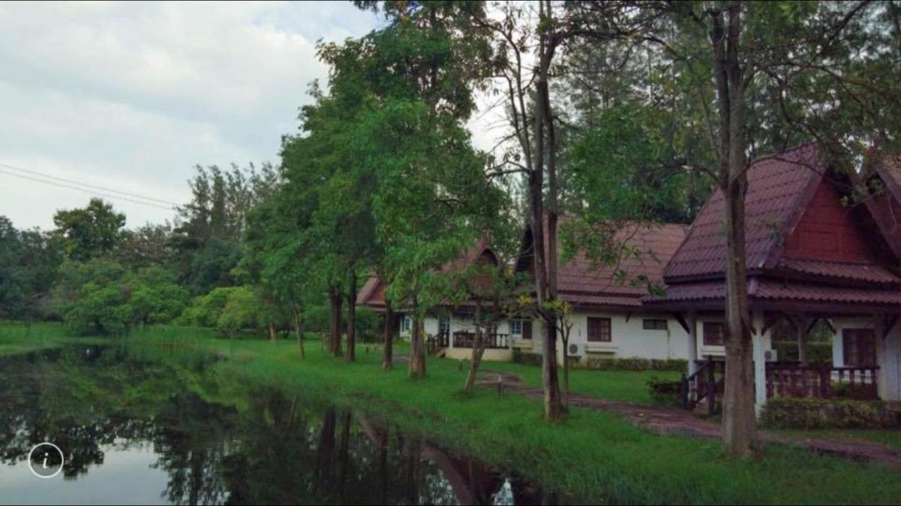 Inthanon Riverside Resort Chom Thong Exteriör bild